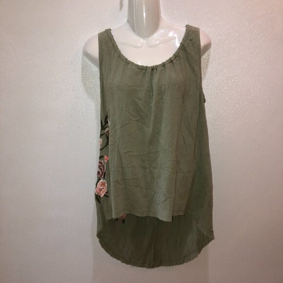 New Mind Set XCVI Medium Sage Green Floral Sleeveless Hi Low Tank Top Shirt - Picture 3 of 11